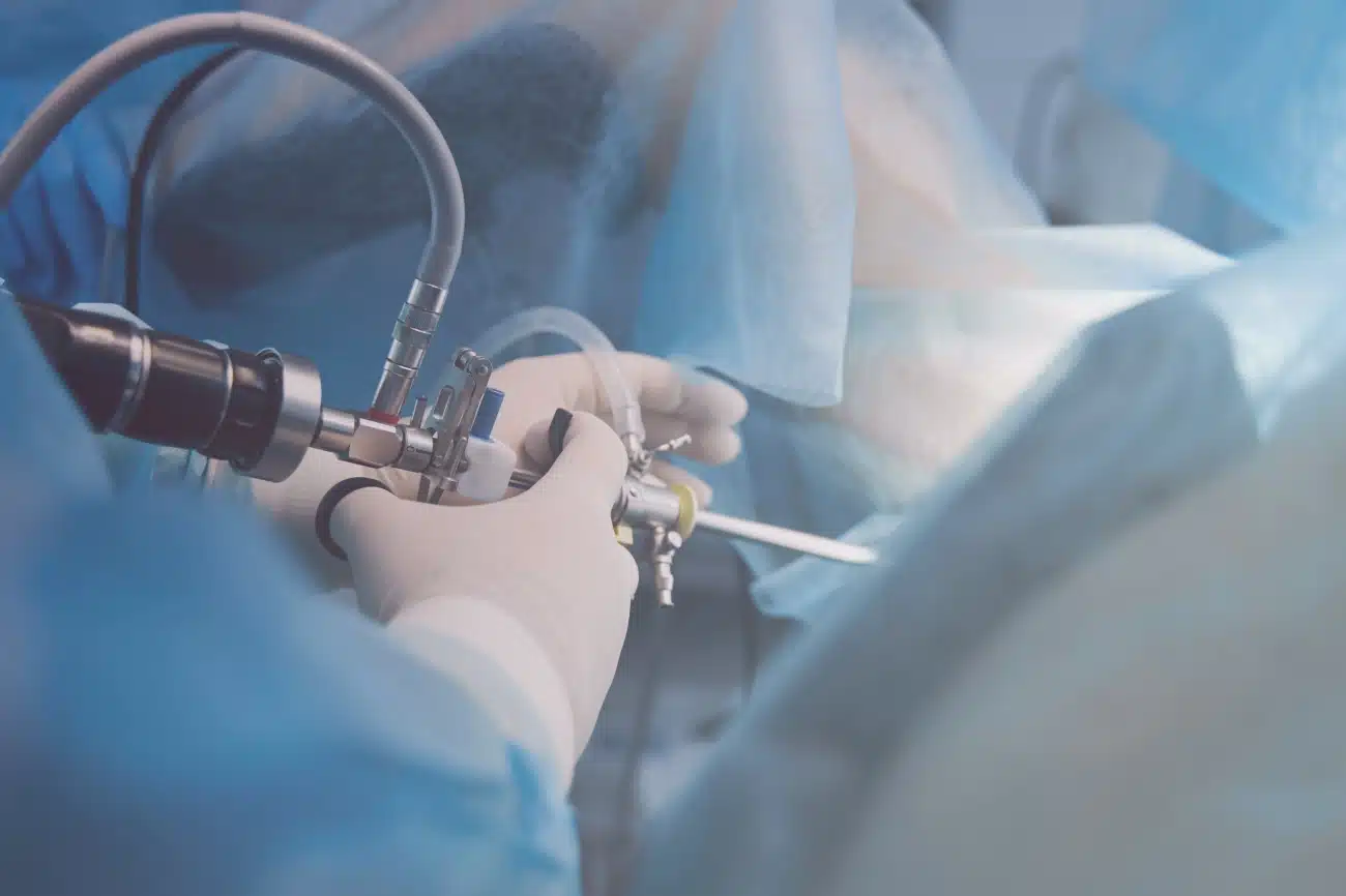 Hystéroscopie : technique et tarifs | Hystéroscopie prix | Clinique de la fertilité | Paris